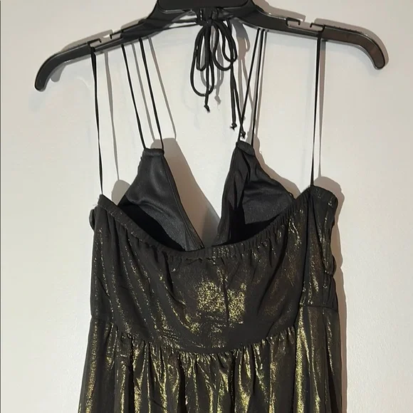 Elegant Black‎ and Gold Dress size 12 - Picture 5 of 9